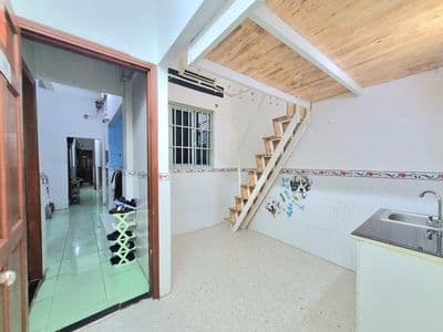 Duplex ngay cầu chữ y- đh sài gòn- kinh tế đối ngoại mất 5 phút