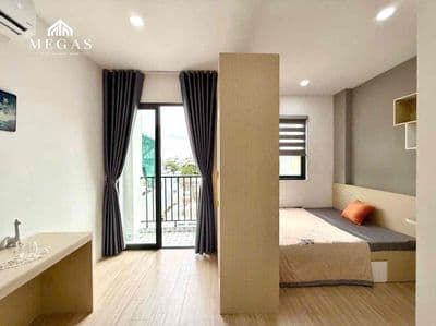 Tách bếp full nội thất - ban công ngay phạm văn bạch - cộng hoà