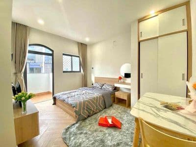 Studio Cửa Sổ ở Quận 10, đầy đủ nội thất, An ninh, sạch sẽ