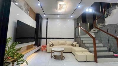 Nhà 5 tầng 45m2 đẹp ô tô đỗ cổng, Trung Thanh Trì