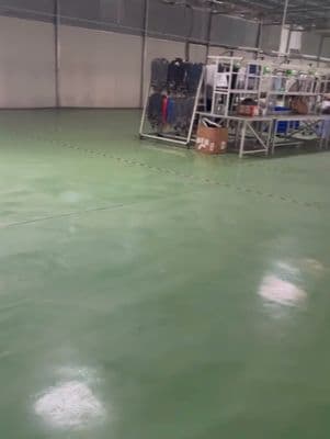Kho 1.400m² hoàng quốc việt – 140 triệu/tháng