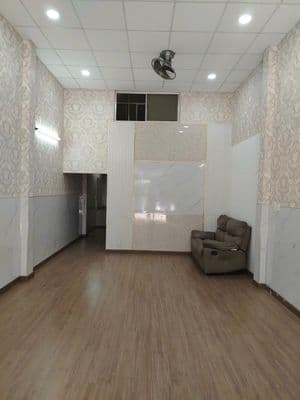 Cho thuê nhà ngay eaon tân phú, dt 4x15m 2 Pn, trệt + lửng đúc