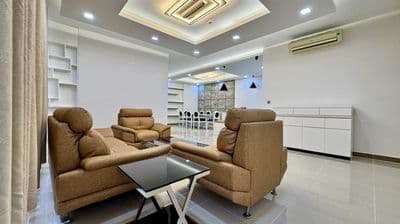 Bán căn hộ 160 m2, 3PN, căn góc, view sông, chỉ 5,9 tỷ
