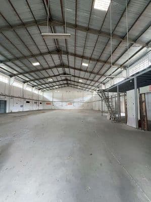 Cho thuê nhà kho 1500m2 mt đường bình trị bình đông.