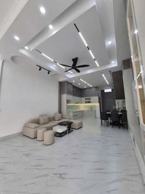 bán nhà mê mới 100% hẻm Mai Hắc Đế gần Ecoplace