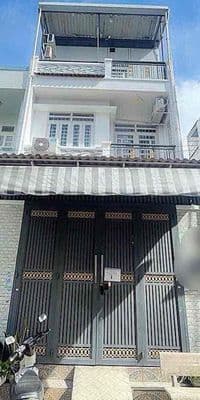Nhà phù hợp ở , và mở cty