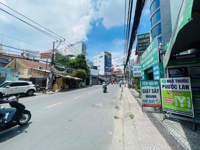 Cho thuê MB Mặt tiền Kinh doanh tự do. Cho ở lại.