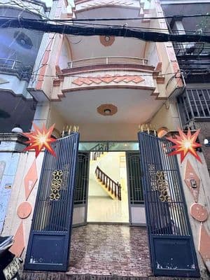 Bán nhà 4x13. trệt lầu. 3pn. ngay trường Phan Chu Trinh P16