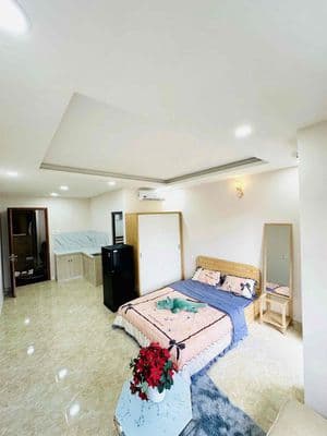Căn Hộ Ban Công FULL NT Y Hình Ngay Nguyễn Xí