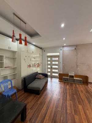 Cho thuê nhà riêng 3 tầng rất đẹp tại phố Tân Ấp, quận Ba Đình, HN