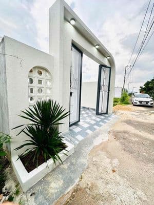 Bán Nhà mới xây Long Khánh