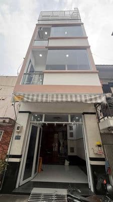 Nhà ở quận 8 - Đường Bông Sao - Hẻm xe hơi
