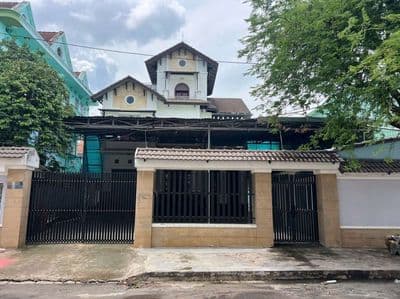 Biệt thự 450m² hẻm xe cont ngay ngả tư ga