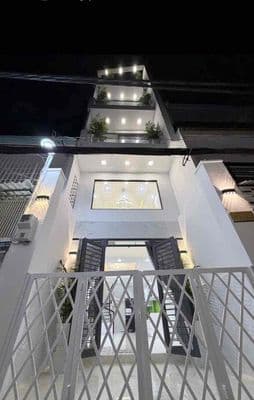 Bán Nhà Đẹp Nguyễn Bặc Tân Bình 4 Tầng ở liền chỉ 7 tỷ TL
