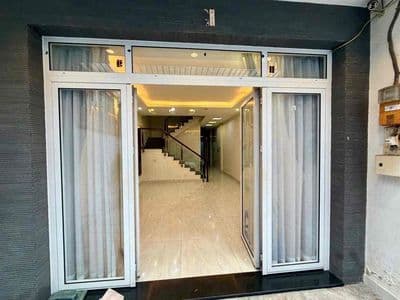 Nguyên căn hẻm Xe Van Phạm Văn Hai(4,7x18m 1 lầu)