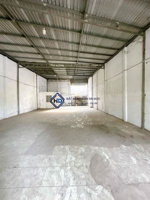 Xưởng 10x20 mặt tiền đường Lê Thị Riêng