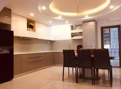 cho thuê nhà 4 tầng 3pn/3wc mặt tiền phan phu tiên