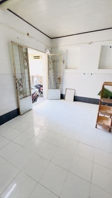Nhà mặt tiền hẻm kinh doanh khu Hoa Sữa