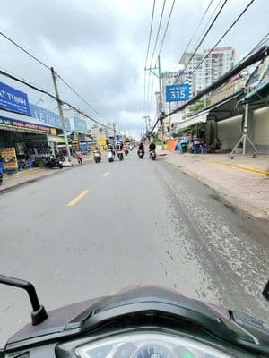 Bán nhà C4 Lê Văn Lương, Phước Kiển, 144m2, ngang 5.6m, HXT, 6.9 tỷ.
