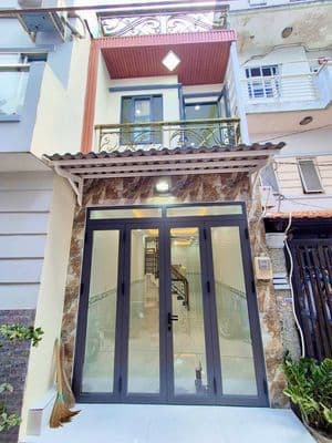 nhà đẹp chủ bán gấp - nhỉnh 3 tỷ - DTSD 60m² - sổ hồng riêng ko QH LG