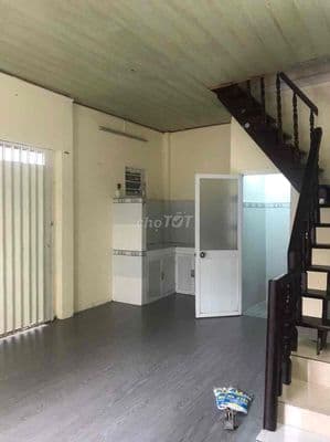 Cho thuê nhà nguyên căn Q. Tân Phú( gần Đầm Sen). Gía 7,5 triệu