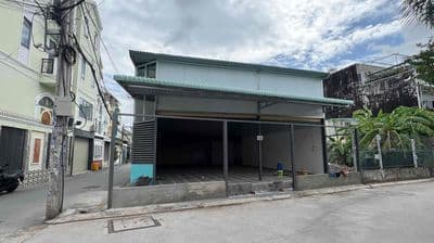 mặt bằng kinh doanh hoặc kho xưởng