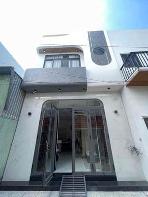C.g - cho thuê nhà trệt lầu full nội thất hẻm tổ 5-6 nguyễn văn linh