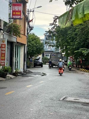 nhà khu trung tâm sát UB phường & Chợ Ba Thôn Ngã Tư Ga