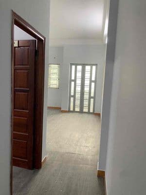 Cho thuê nguyên căn khu nội bộ tên lửa dt : 4x16