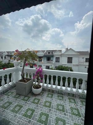 Biệt thự mini gara xe hơi 4pn ngay cao đẳng điện lực