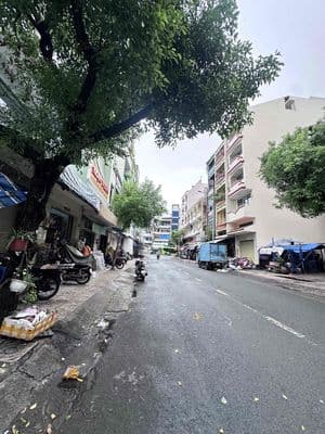 chính chủ cho thuê nguyên căn mặt tiền P2 Q6