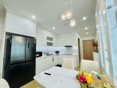 Chủ nhà bán căn 2n2wc - 62m - giá 3ty95- vinhomes smart city