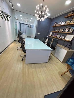 Mặt tiền đường hoa lan- phan xích long, 4 tầng 35triệu