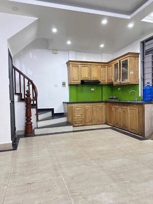 Cho thuê nhà Đại Kim - gần trường tiểu học Đại Từ , 5PN, đủ đồ, ở ngay