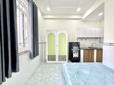 Studio full nt phạm văn bạch gần ngã ba tân sơn - thang máy - free xe