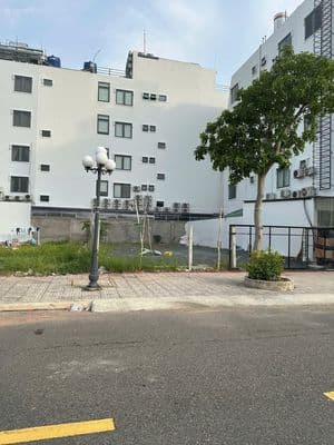 Bán đất chính chủ 200m2 ODT ngay chợ đêm Hà Tiên