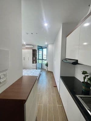 Cho thuê studio ban công cửa sổ siêu thoáng fullnội thất ngay cầu giấy