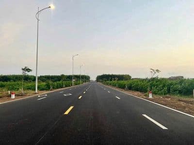Chủ ngộp ! bán lô 306 m2 chỉ 1ty050 ngay mặt tiền dt997 rộng 32m