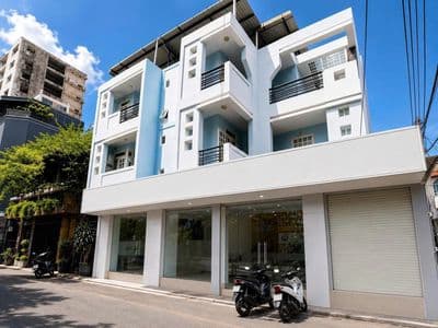 Cho thuê hxh trần hưng đạo q1 - ngang 15m, 3 tầng, st, 77tr