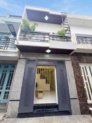 Nhà 2 tầng mới hoàn thiện full nội thất gần Đh tài chính Marketing 4 t