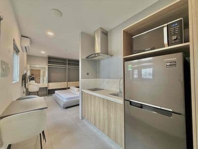 Tách bếp hầm xe thang máy bảovệ 24/7 dọn phòng full nội thất ngay pxl