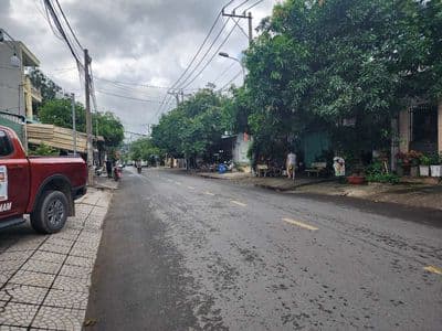 nhà 2 lầu 80m2 2pn, 2wc