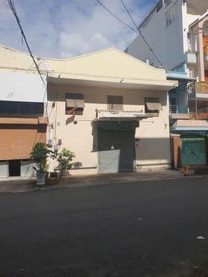 Cho thuê kho khu tên lửa có gác lửng dt 8*25m