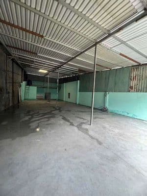 Cho thuê kho 200m2 mặt tiền đsố 30, q6 33tr/ tháng.
