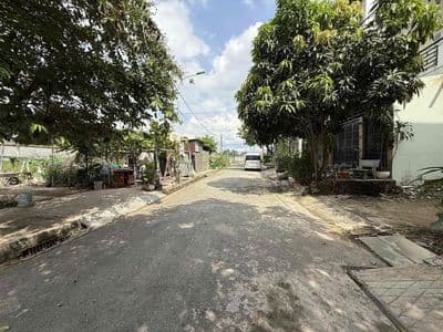 Bán lô đất *** Q7 oto tận nơi . giá :5.8 tỷ ( tl) . sổ hopngf
