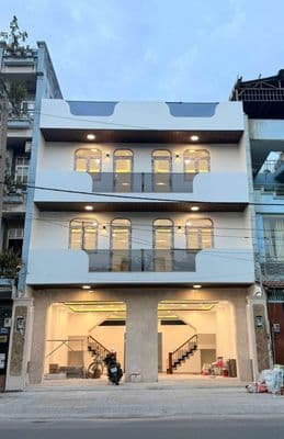Cho thuê nhà mới xây mặt tiền đường Kinh doanh đông 9x18