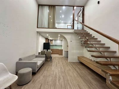 Nhà lê độ _ 4m x 10m _ vào ở ngay _ sẵn nội thất hơn 2 tỷ