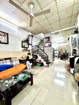 Nhỉnh 6 Tỉ -Hẻm Xe Hơi 4 Met- Cách Mặt Tiền 200 Met- 4 16 Vuông h