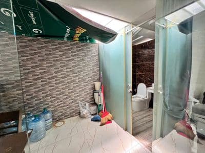 Cho thuê nguyên căn 6x18m có thang máy giá 38tr