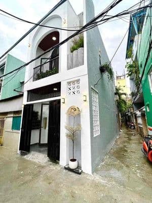 Nhà kiệt 368 Trần Cao Vân thông ra Nguyễn Tất Thành, xe oto đậu 24/24